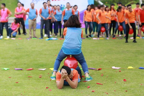 25 trò chơi tập thể hay và vui nhộn nhất