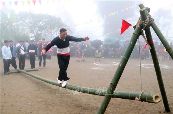 Du lịch Việt Nam: Hàng nghìn du khách và bà con các dân tộc tỉnh Lai Châu  tham dự